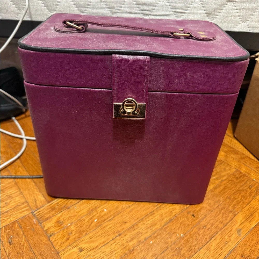 Makeup Purple Box Bag with Gold Accent - Picture 1 of 10